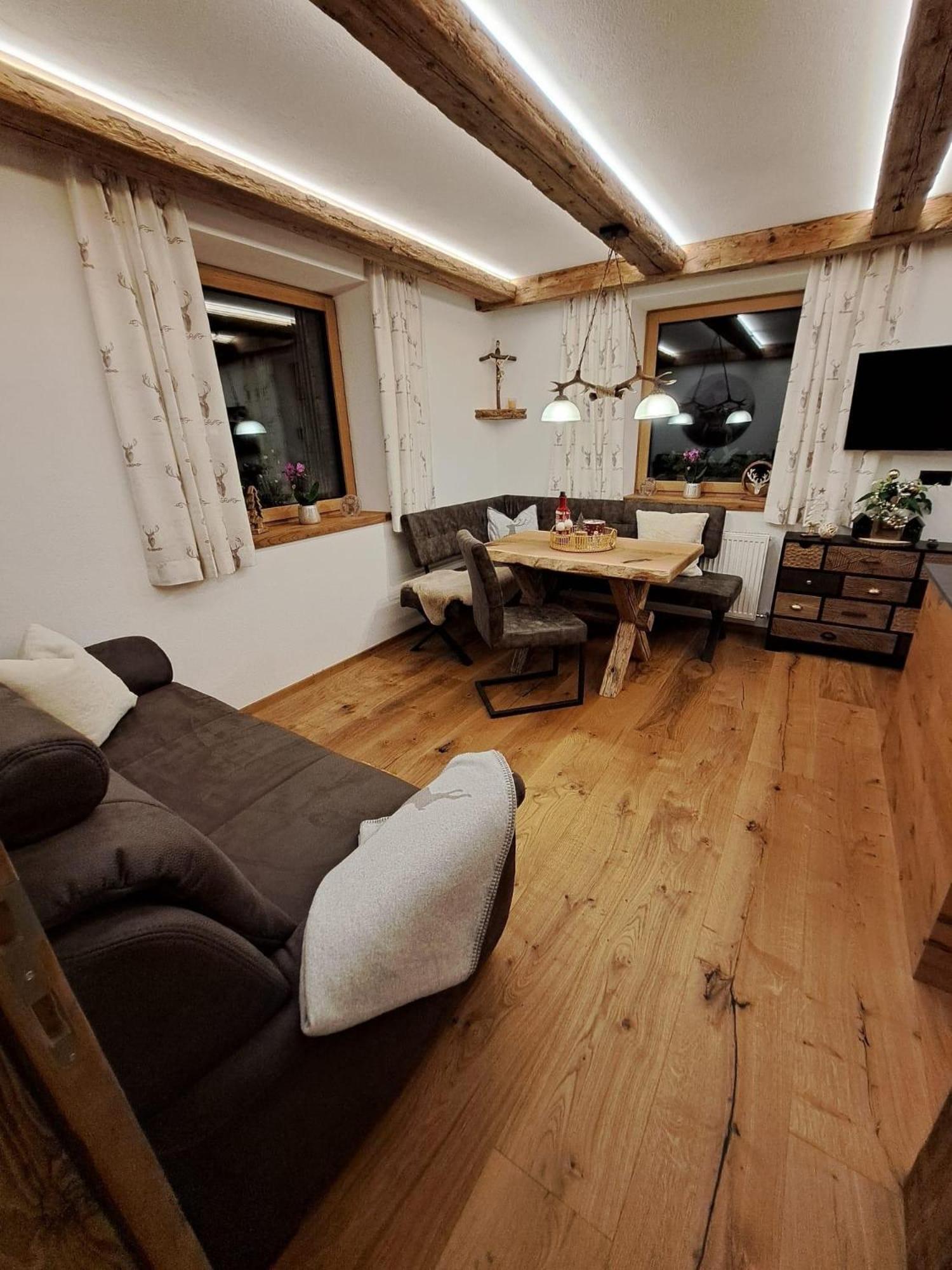 Luxus-Apartment-Vorderreit Gut アルテンマルクト・イム・ポンガウ エクステリア 写真